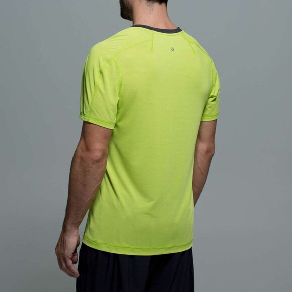 Lululemon Assert Tech Short Sleeve Size XL - Picture 2 of 7